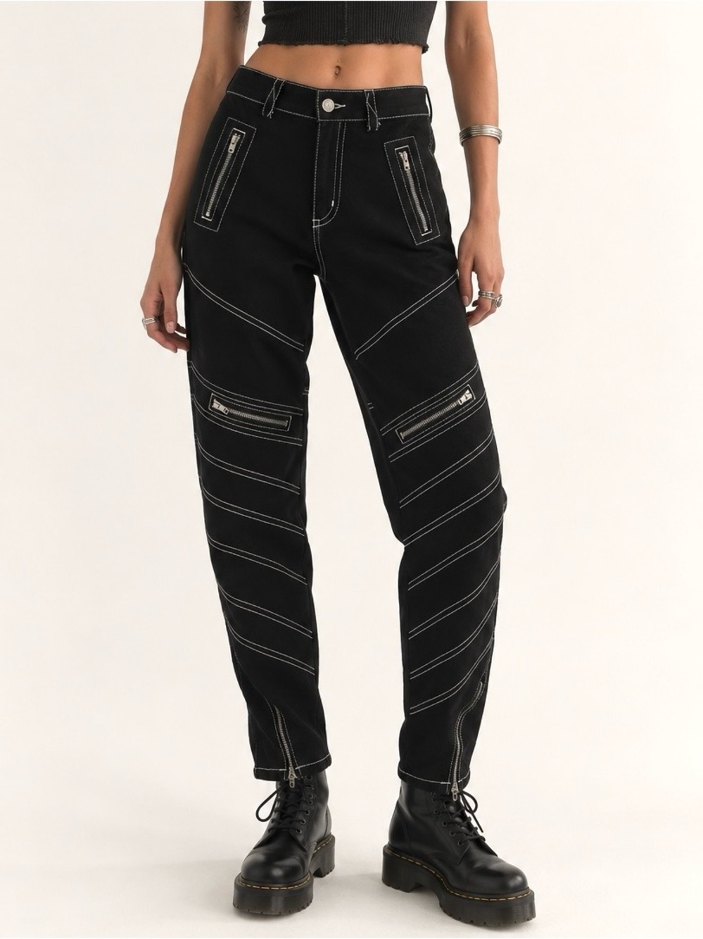 *NWT* BDG Urban Outfitters Contrast Stitch Black Moto Jeans